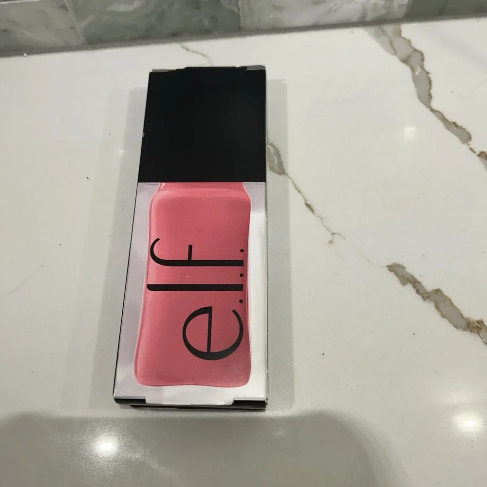 e.l.f. Glow Reviver Plumping Lip Oil Gift Set - 4pc  brand new In Box
